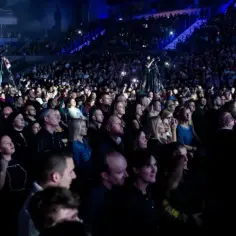 Ile trwa koncert Piaska? Odkryj zaskakującą długość występu