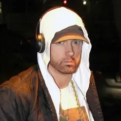 Ile ma lat Eminem? Zaskakująca prawda o jego wieku i karierze